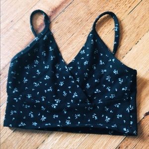 Brandy Melville cropped shirt